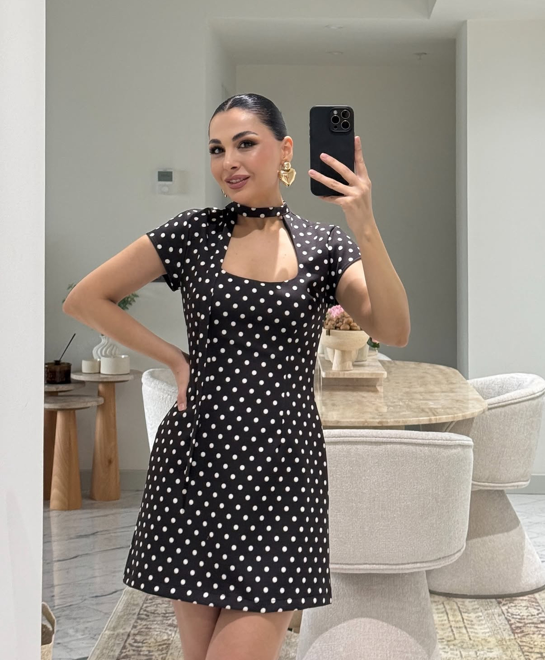 “Paris Chic” black - Елегантна рокля на точки с връзка