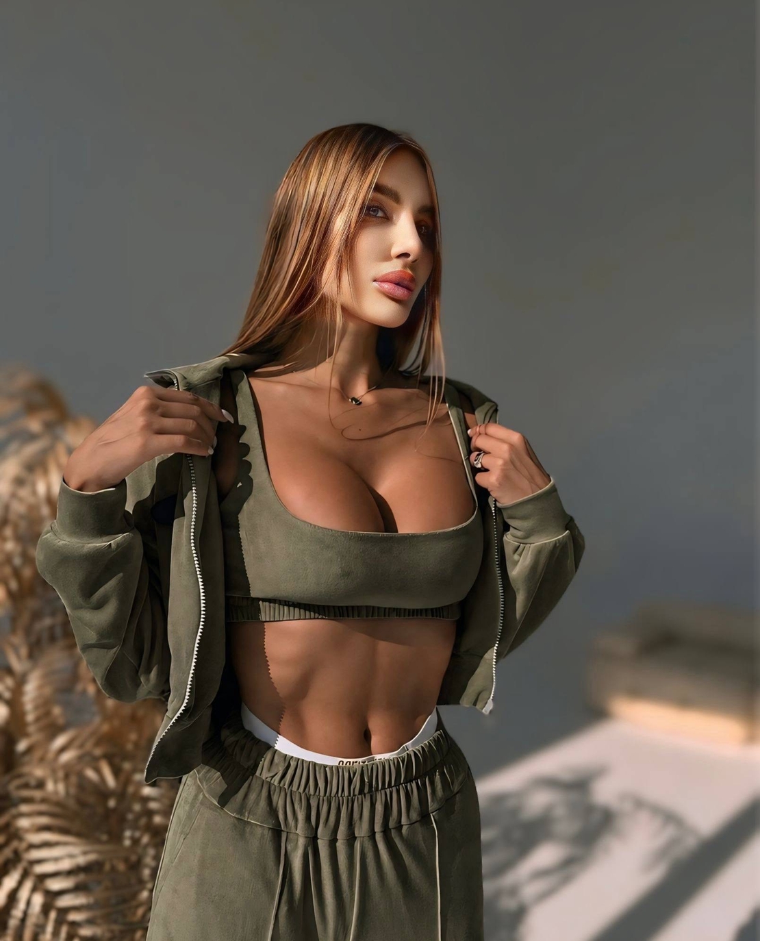 “ Rose Set “ green - спортен екип от велур – 3 части
