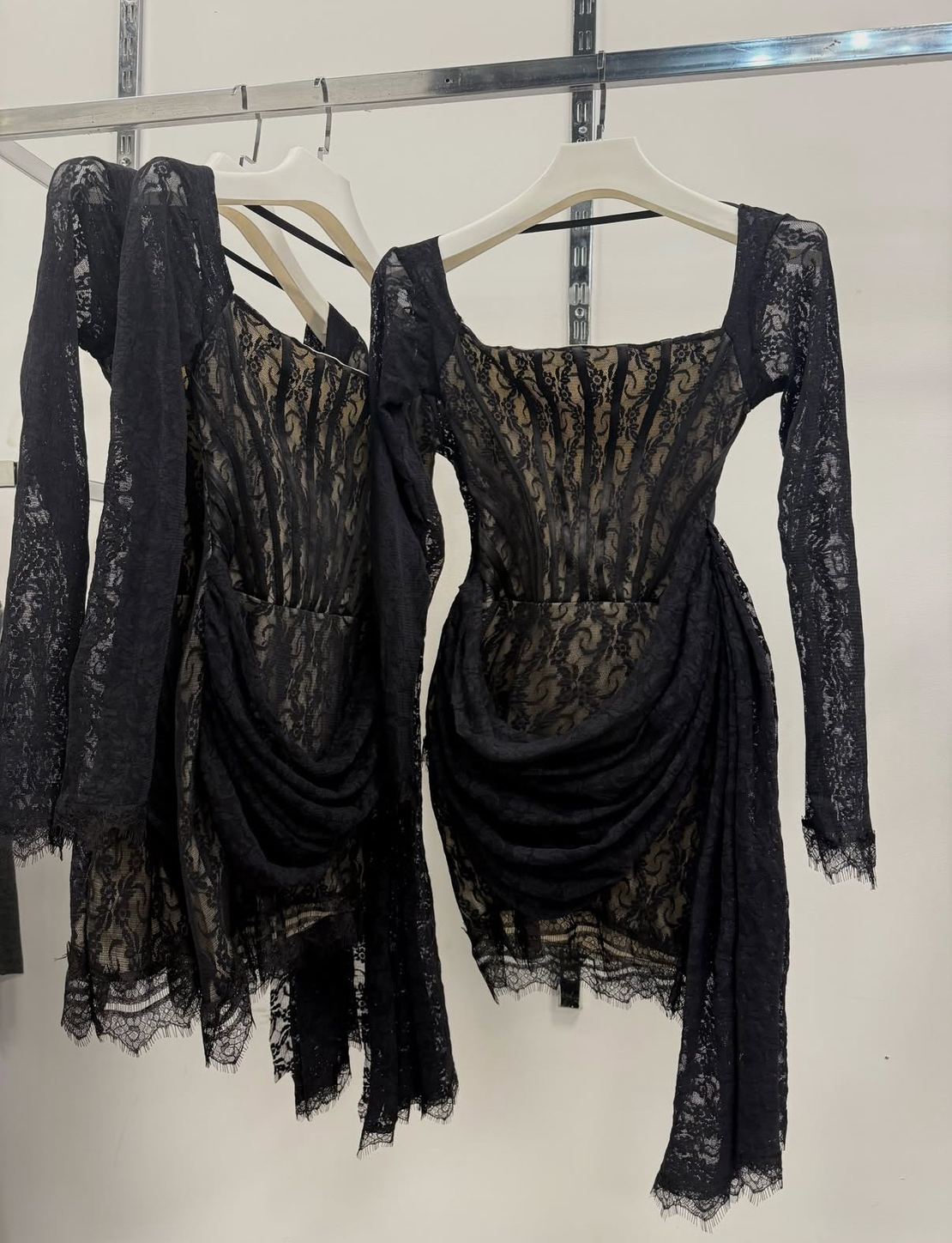 “Lucy” Къса парти рокля