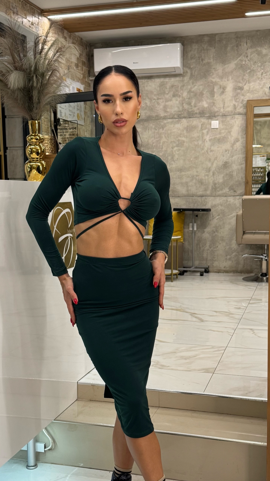 Ефектен комплект блуза и пола green