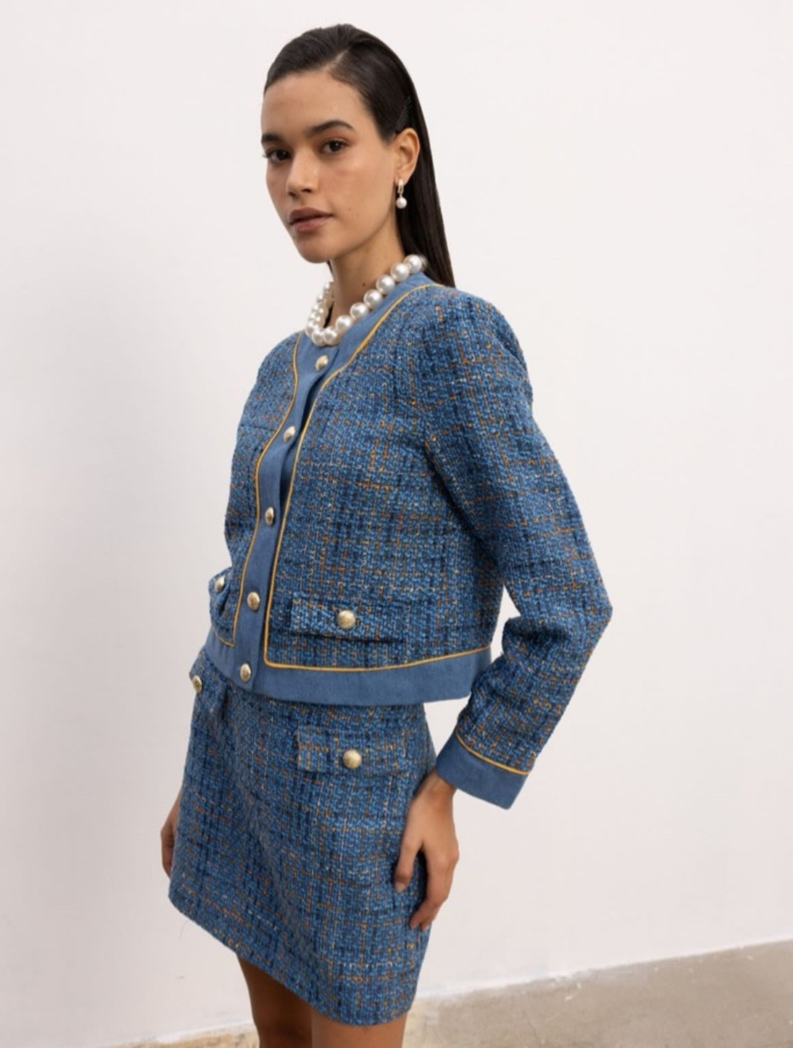 Дамски костюм Букле  „Blue Charm“ – сако и пола