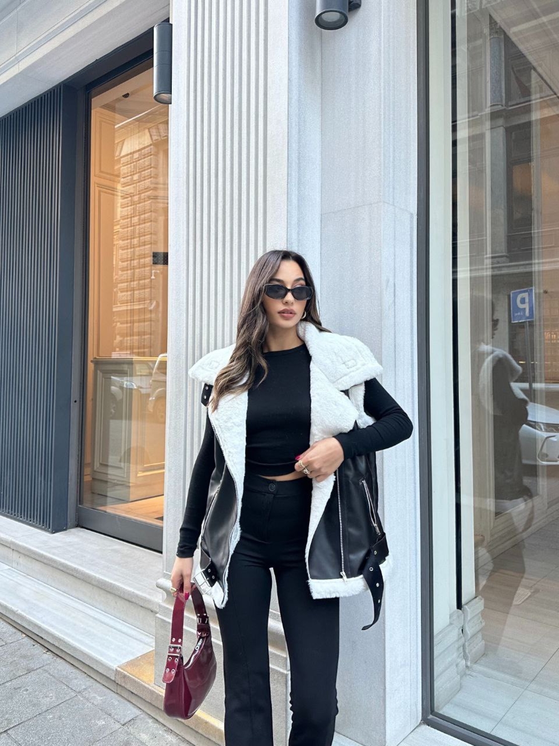 Winter Glow – топъл и стилен кожен елек