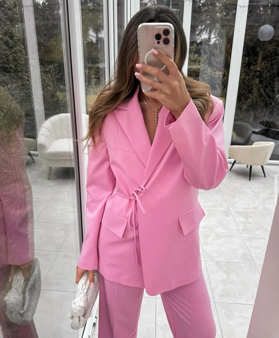 Pink Elegance – Костюм със сако и панталон