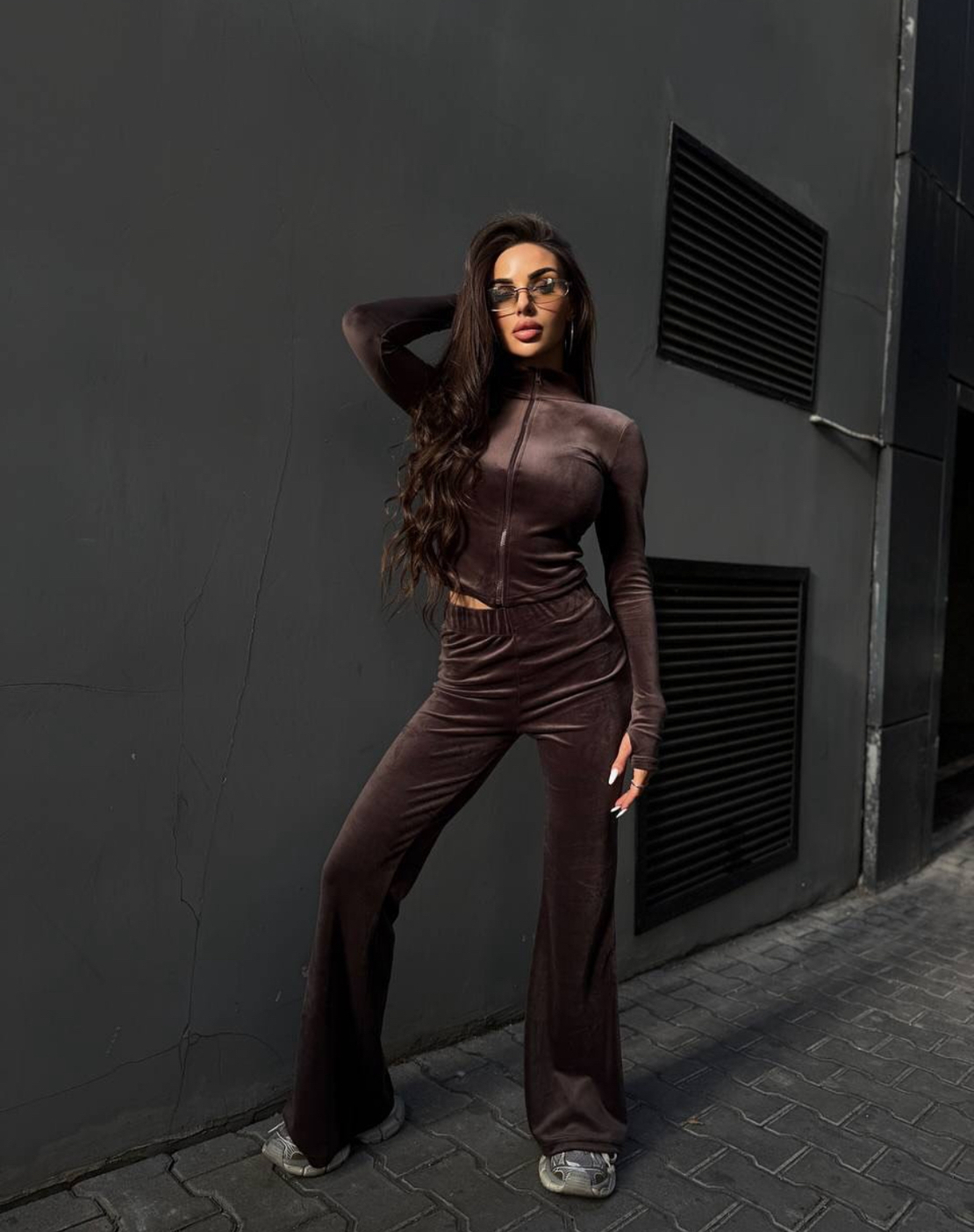 Velour Chic  Brown - спортен екип от кадифе