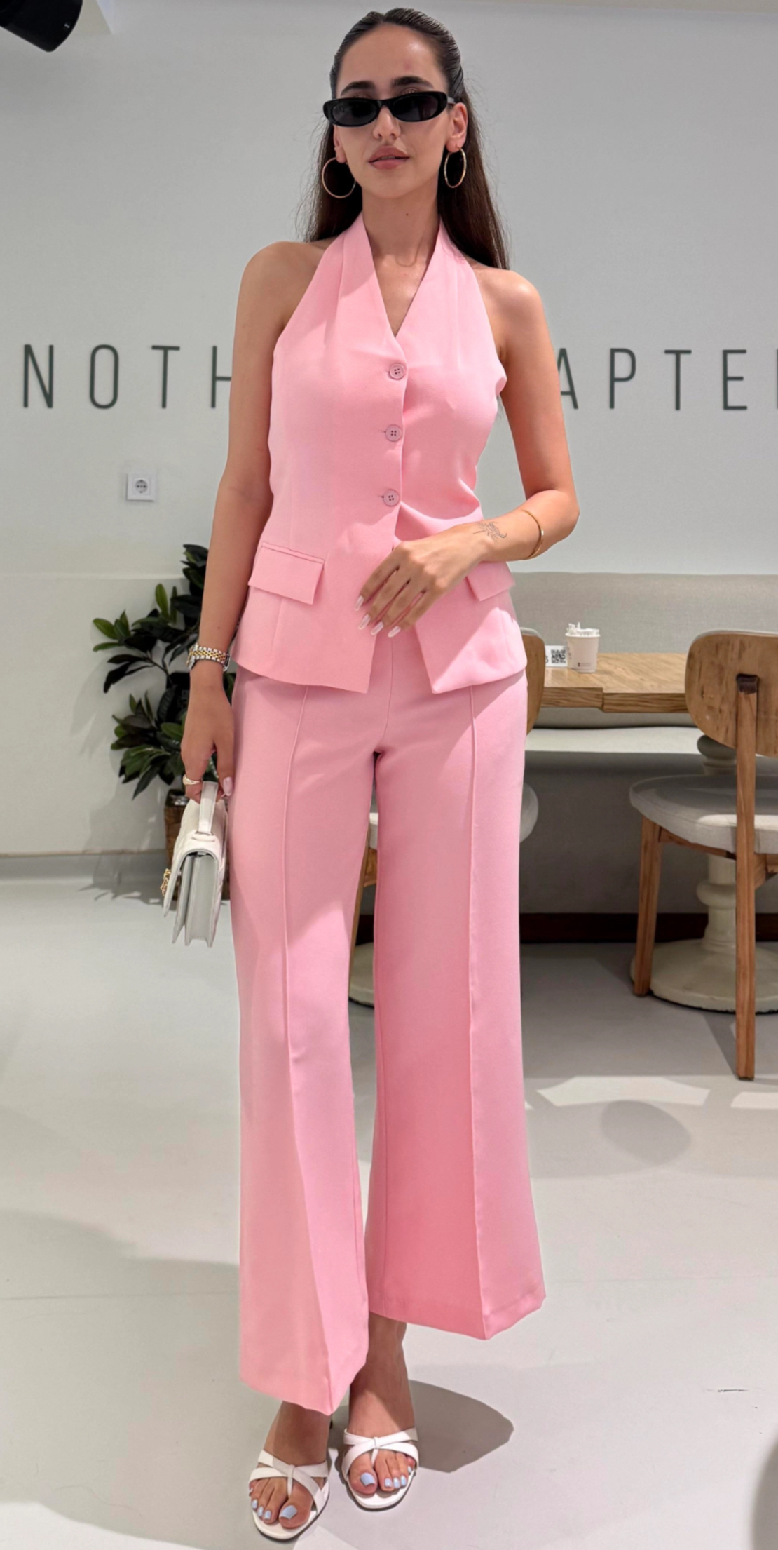 Back Charm  Pink- Костюм от елек с гол гръб и широк панталон