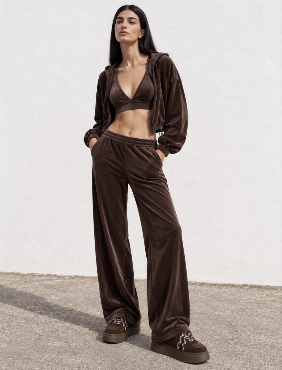 “ Velvet Glow Set “ brown - Велурен спортен екип 3 части