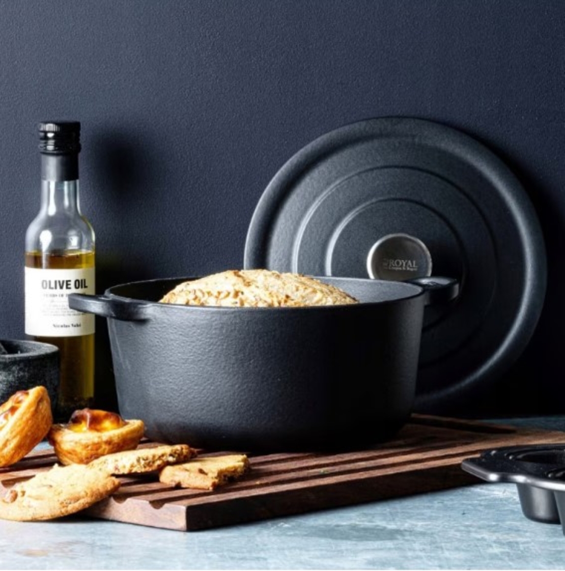 Чугунена тенджера Royal van Kempen & Begeer , 3.3L, 22см, Фурна до 260C, Индукция, Черен