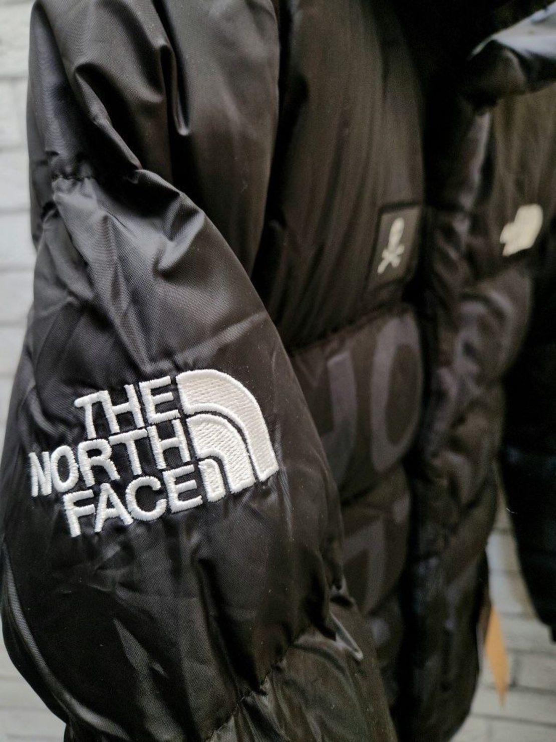Яке NORTH