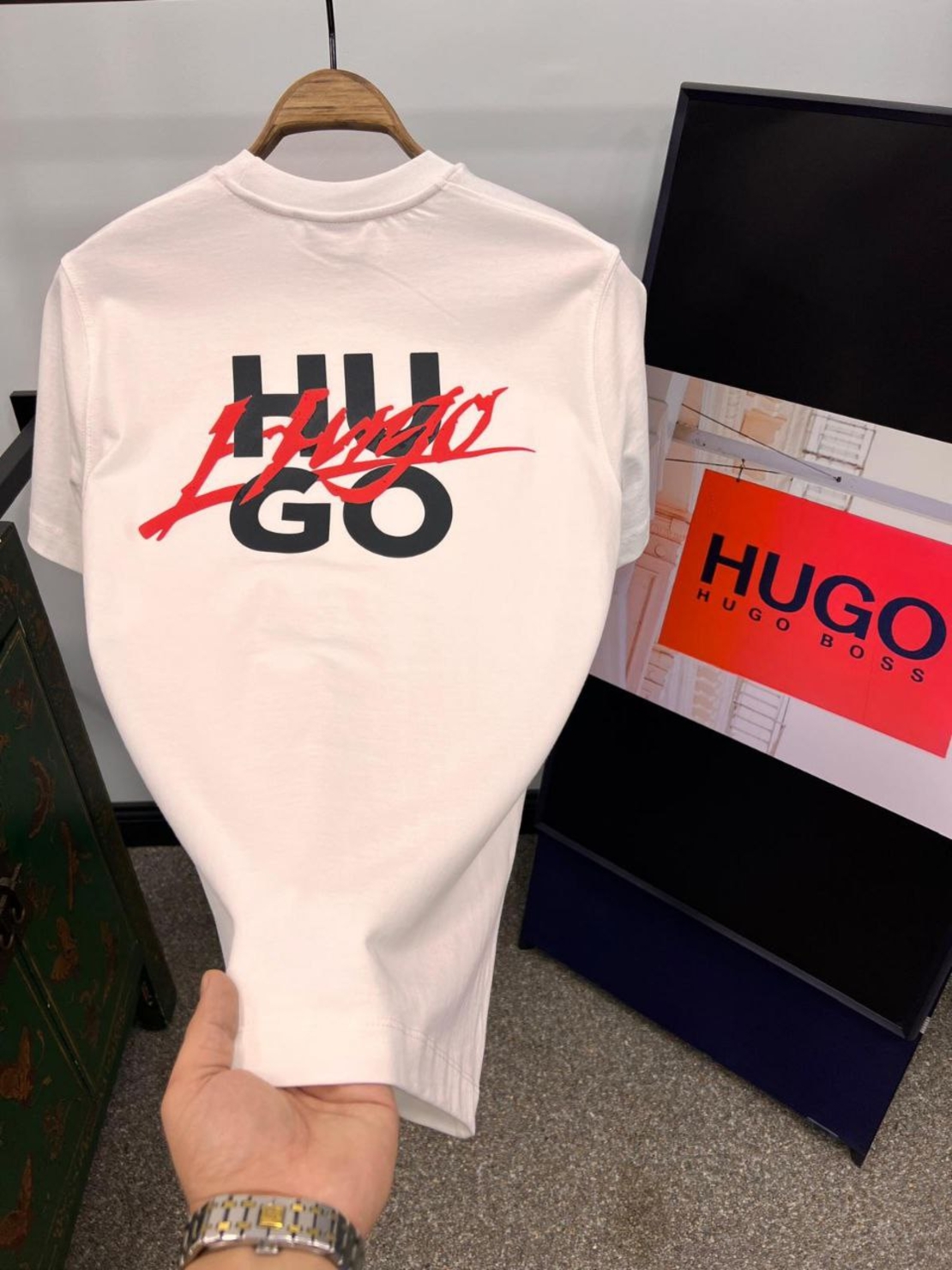 Тениска HB