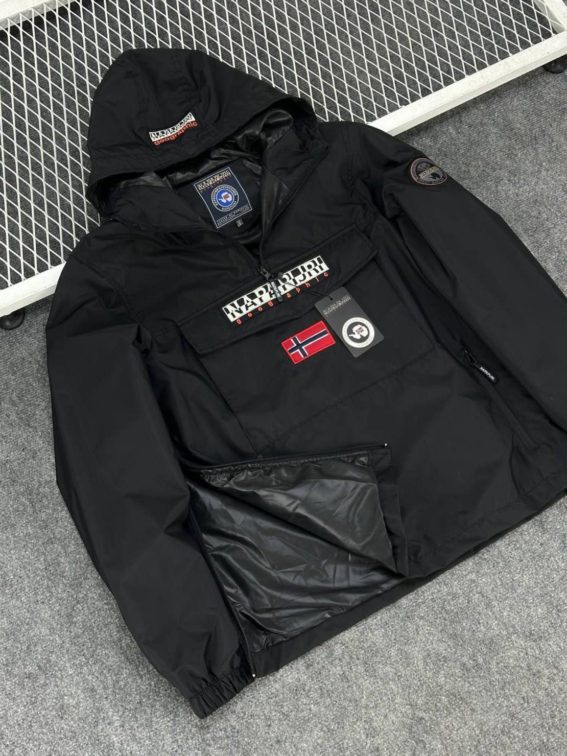 Ветровка NAP