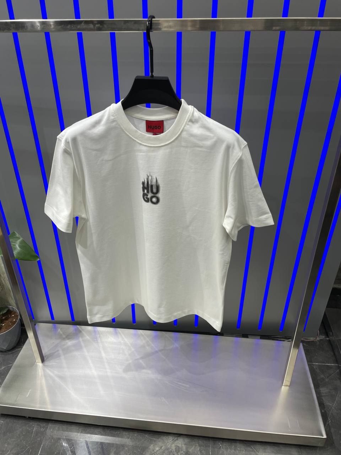 Тениска HB