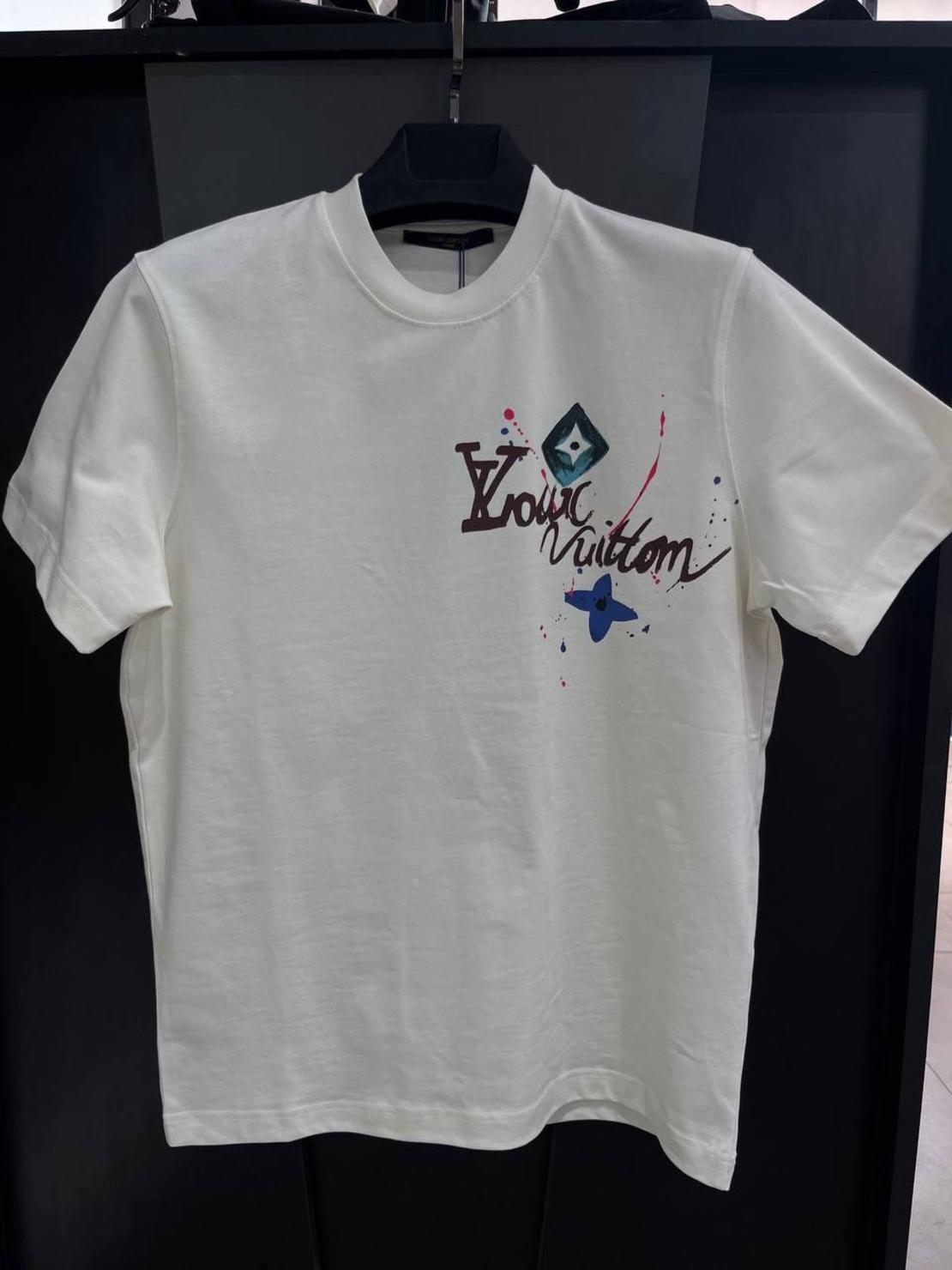 Тениска LV