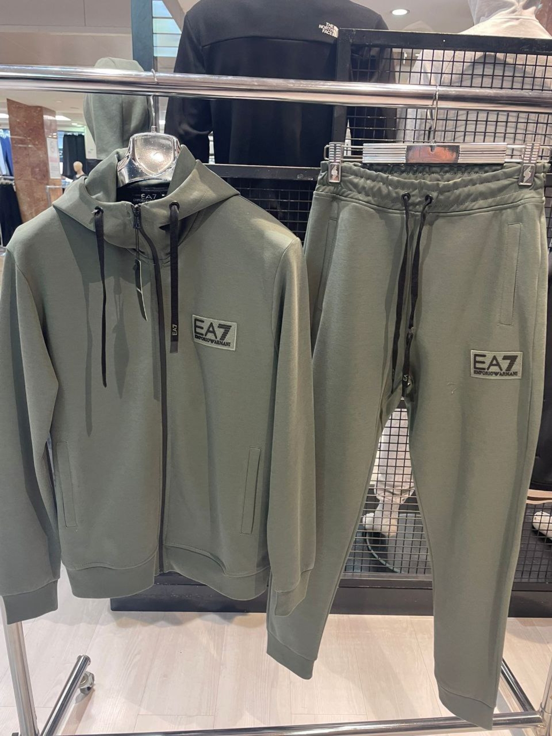 Комплект EA7