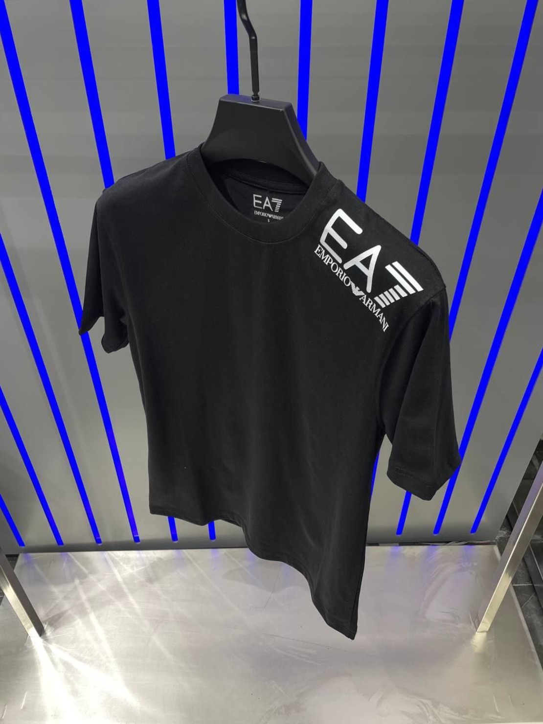 Тениска EA