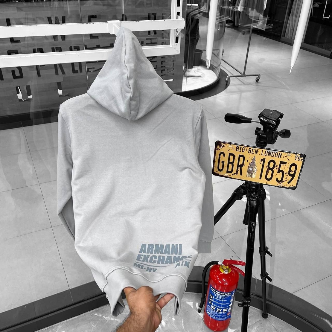 Суичър AX