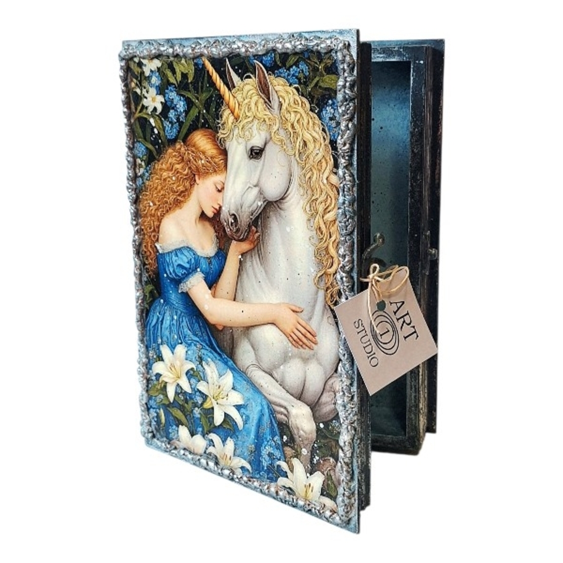 ГОЛЯМА КУТИЯ/КНИГА