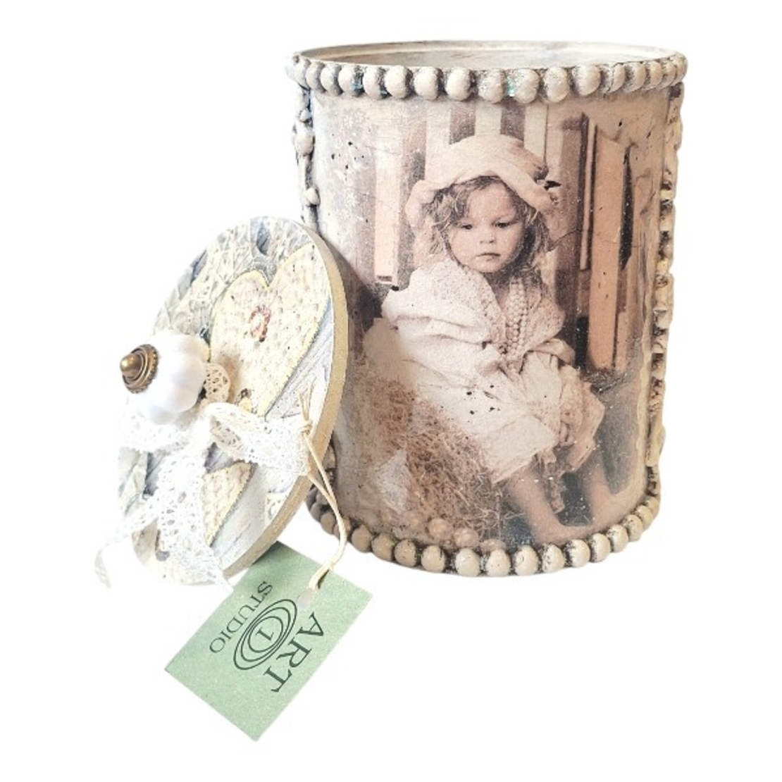 ГОЛЯМА МЕТАЛНА КУТИЯ