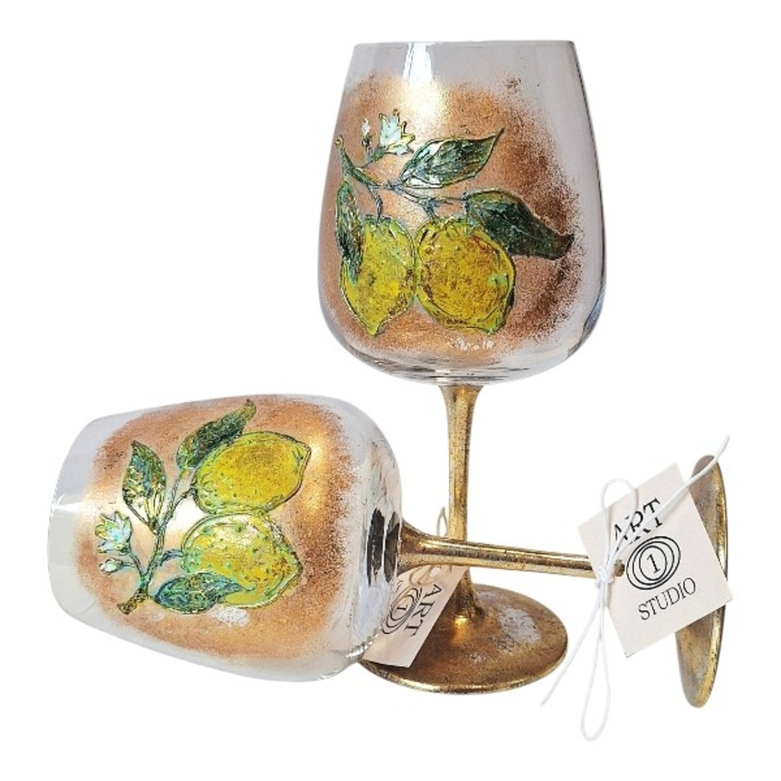 ЧАШИ ЗА ВИНО С ЛИМОНИ