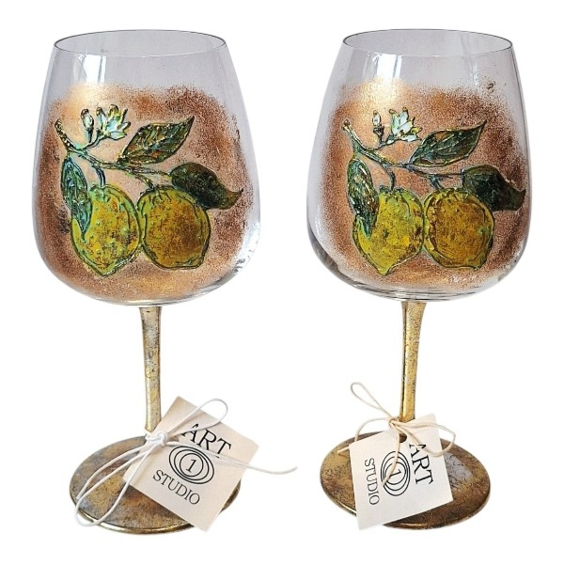 ЧАШИ ЗА ВИНО С ЛИМОНИ