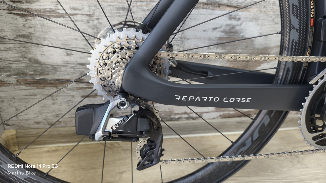 Bianchi Oltre RC Disc SRAM Red AXS Quarq Powermeter Speed 40T Carbon | 57