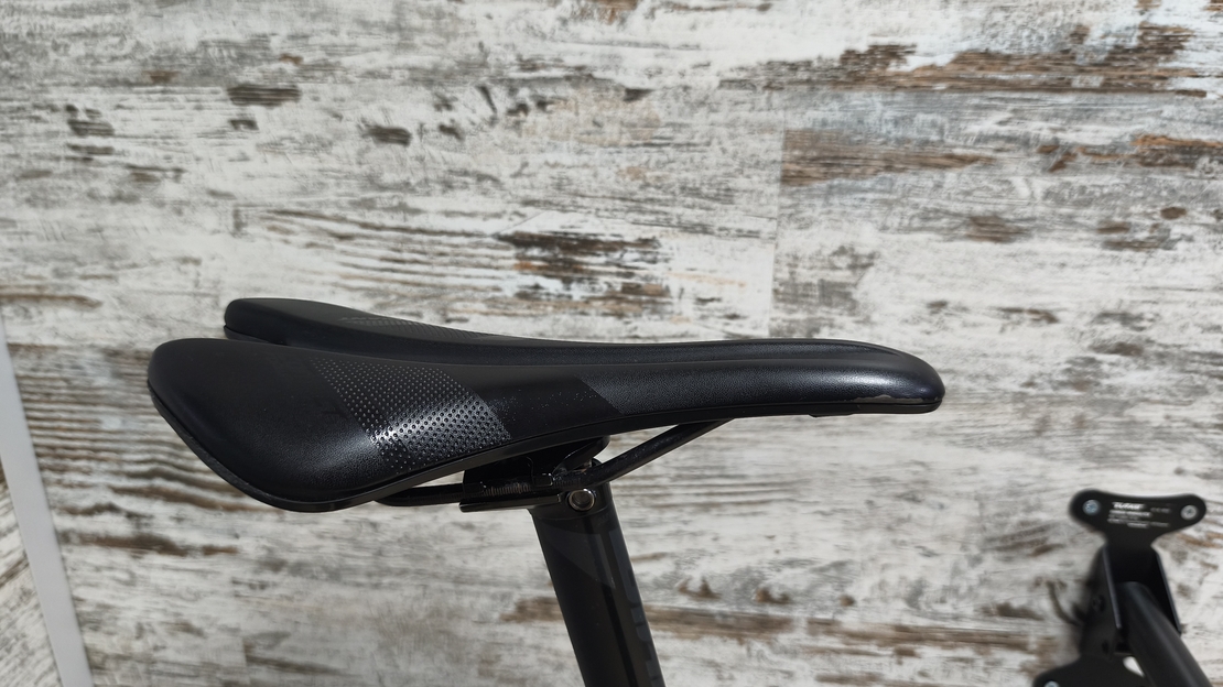 Карбонова рамка Giant TCR Rim | M