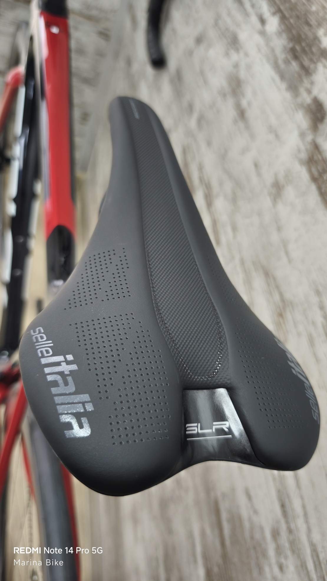 Ridley Fenix SLiC Disc Shimano 105 DI2 Novatec Tubeless | M