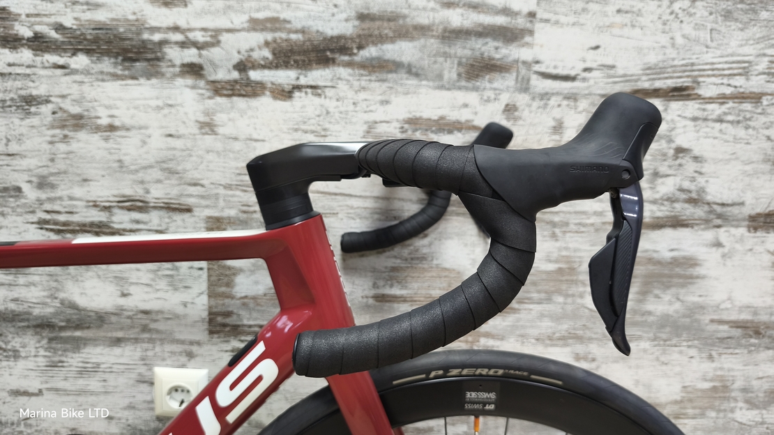 Focus Izalco Max Ultegra Di2 Disc DT Swiss ARC 1450 DiCut | 56