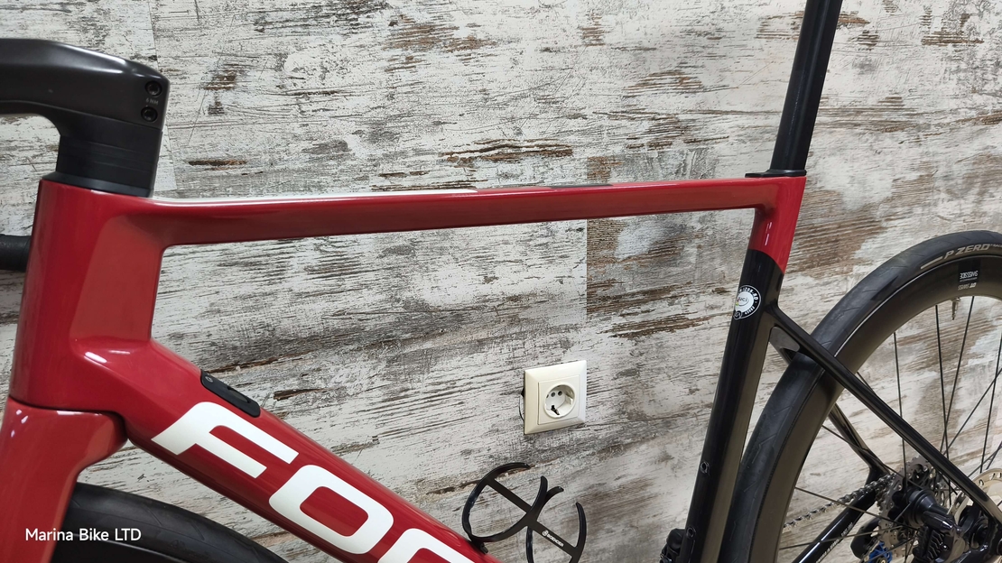 Focus Izalco Max Ultegra Di2 Disc DT Swiss ARC 1450 DiCut | 56