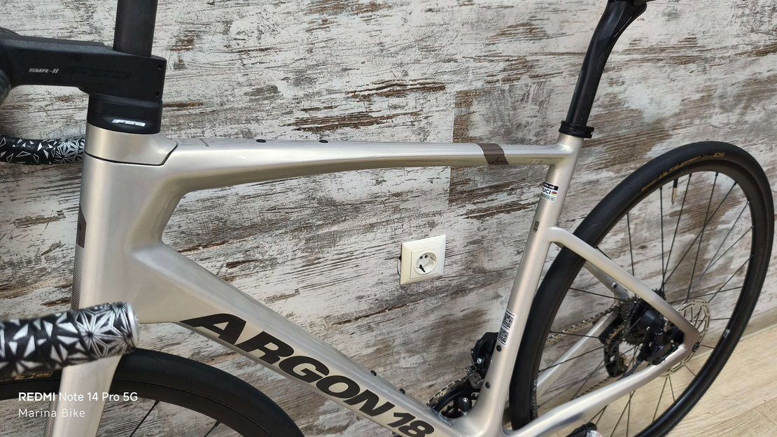 Argon 18 Equation SRAM Rival AXS DT Swiss | M
