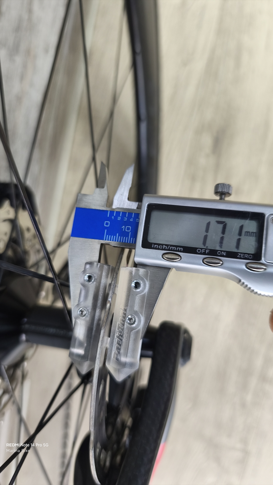 Cipollini Dolomia Ultegra Di2 Aeolus RSL 37 Carbon | L