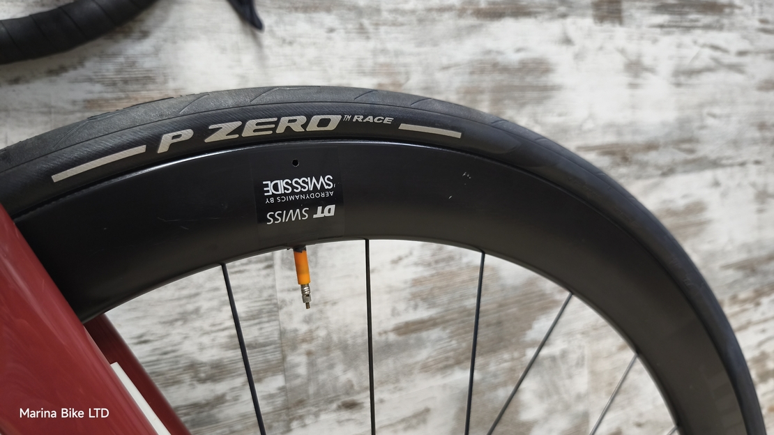 Focus Izalco Max Ultegra Di2 Disc DT Swiss ARC 1450 DiCut | 56