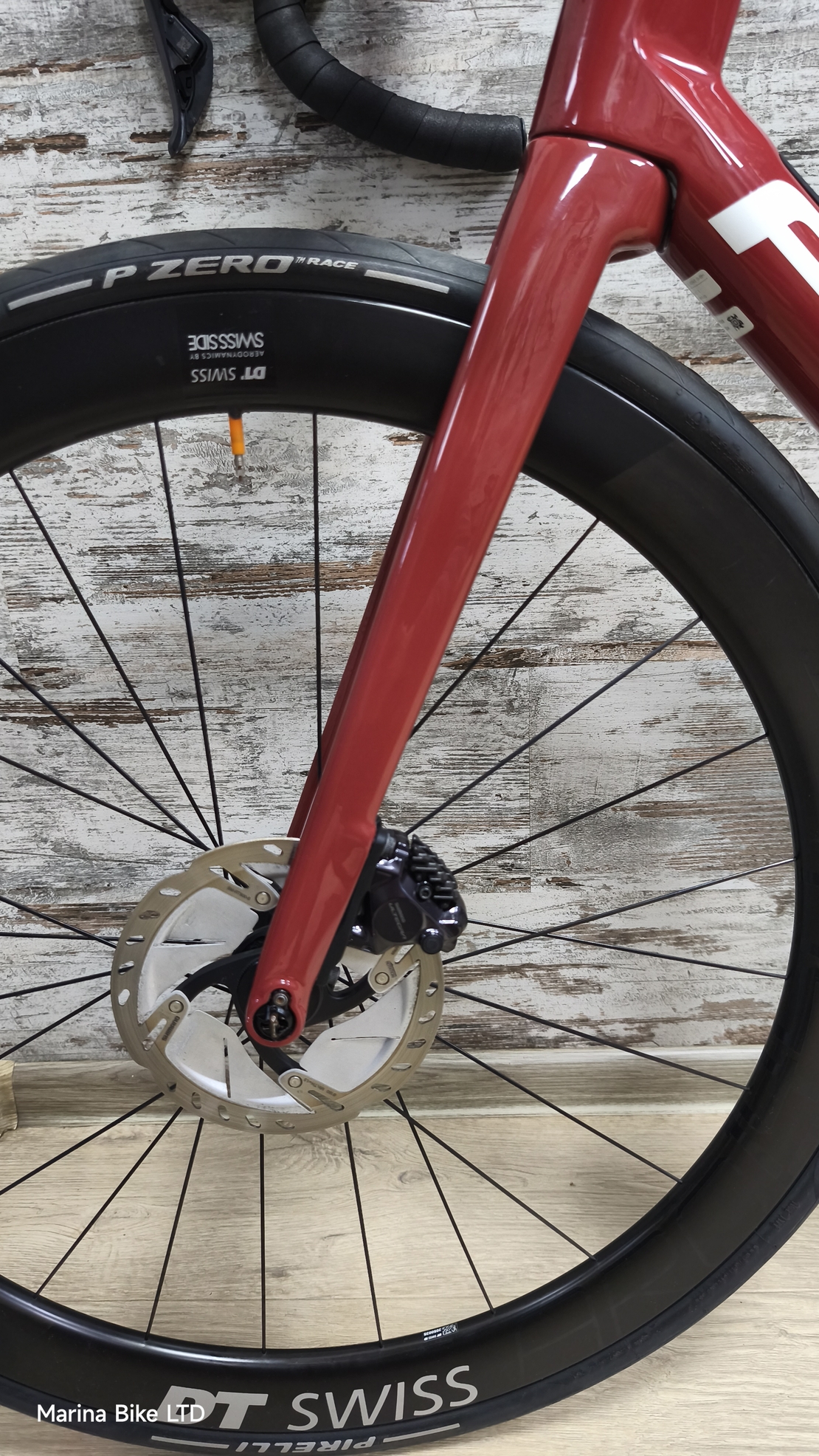 Focus Izalco Max Ultegra Di2 Disc DT Swiss ARC 1450 DiCut | 56