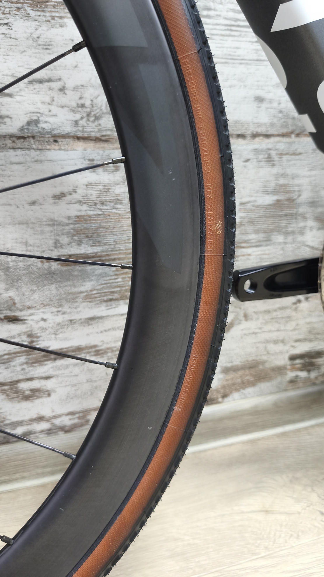 Factor LS Gravel SRAM Force/Rival AXS CeramicSpeed Zipp 303S Tubeless | 49