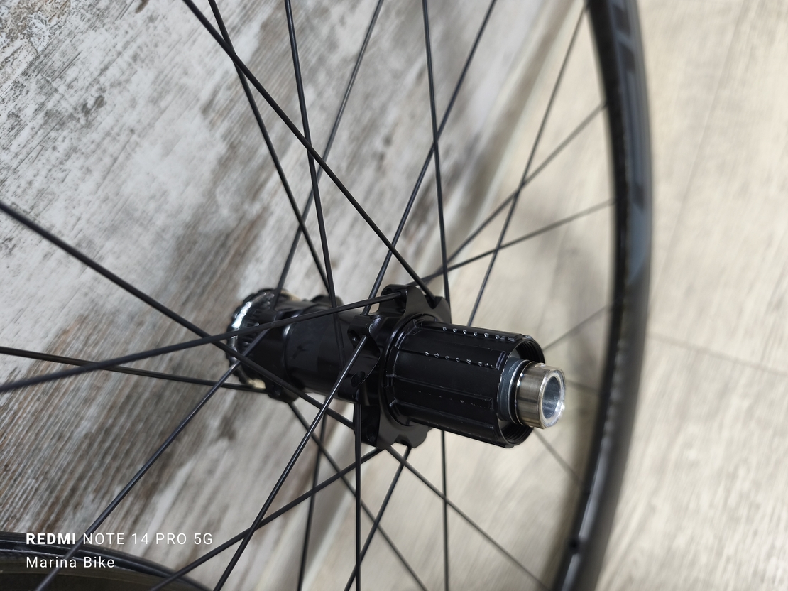 Карбонови капли Fulcrum Wind 40 Disc | HG