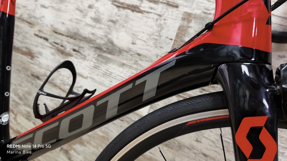 Scott Foil 30 105 R7000 Shimano/Syncros | L