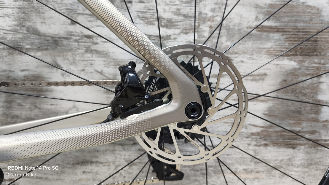 Argon 18 Equation SRAM Rival AXS DT Swiss | M