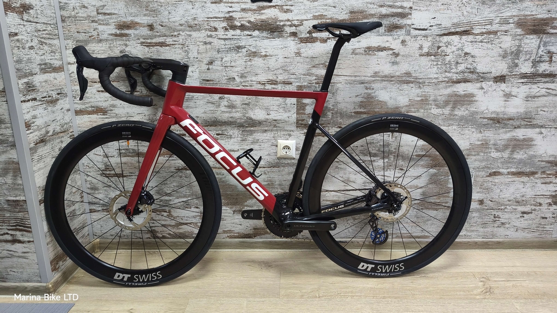 Focus Izalco Max Ultegra Di2 Disc DT Swiss ARC 1450 DiCut | 56
