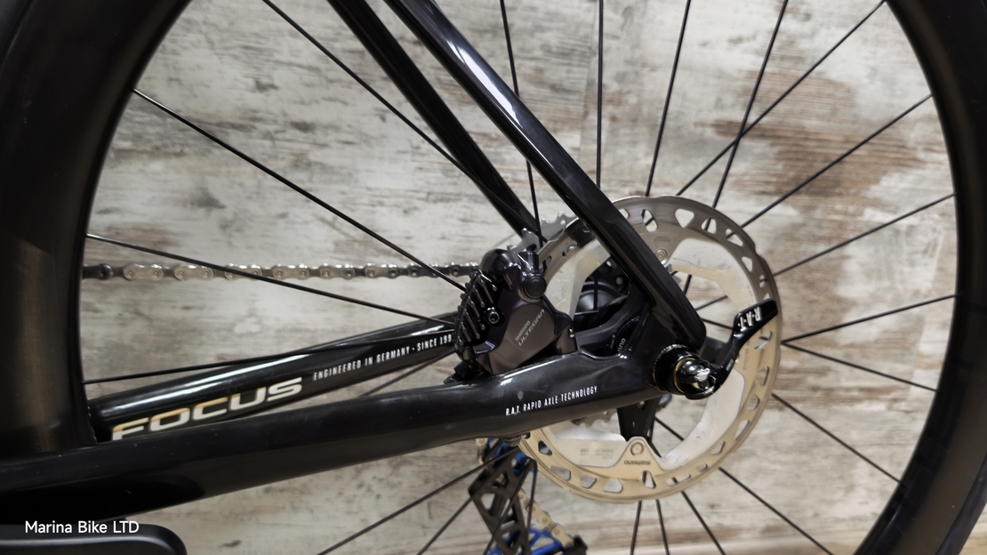 Focus Izalco Max Ultegra Di2 Disc DT Swiss ARC 1450 DiCut | 56