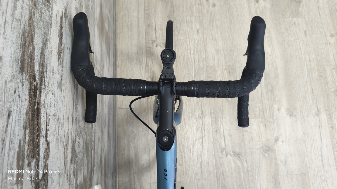 Giant TCR Pro 1 Disc Shimano 105 Di2 DT Swiss R470 | M
