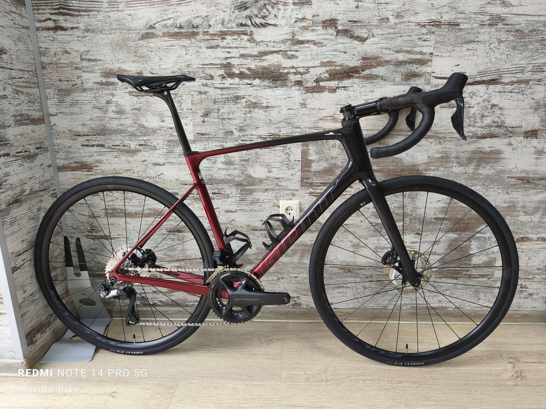 Giant Defy Pro Disc Ultegra Di2 Fulcrum | M/L
