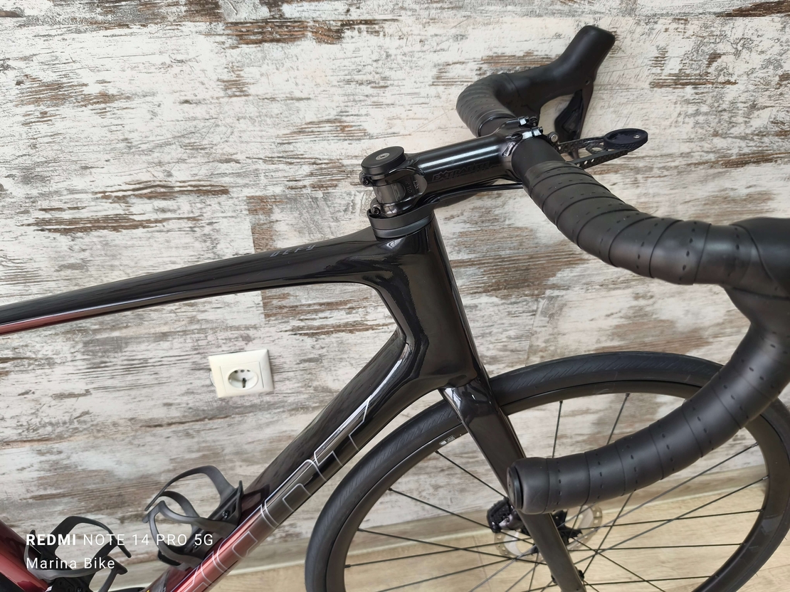 Giant Defy Pro Disc Ultegra Di2 Fulcrum | M/L