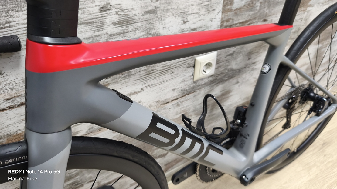 BMC Teammachine SLR01 Four Disc Ultegra Di2 CRD351  | 47