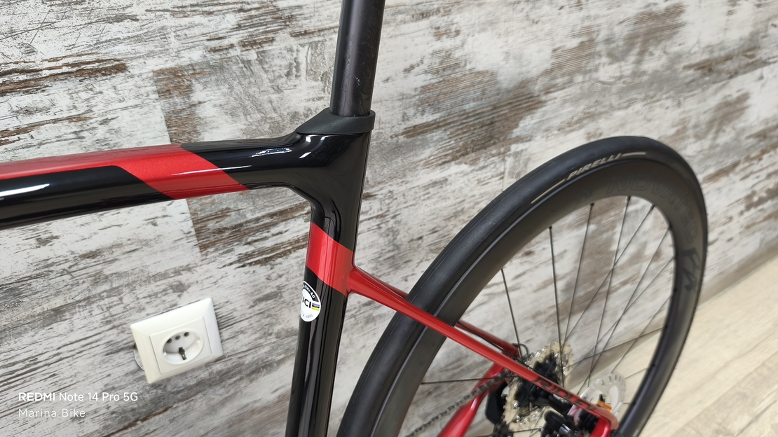 Ridley Fenix SLiC Disc Shimano 105 DI2 Novatec Tubeless | M