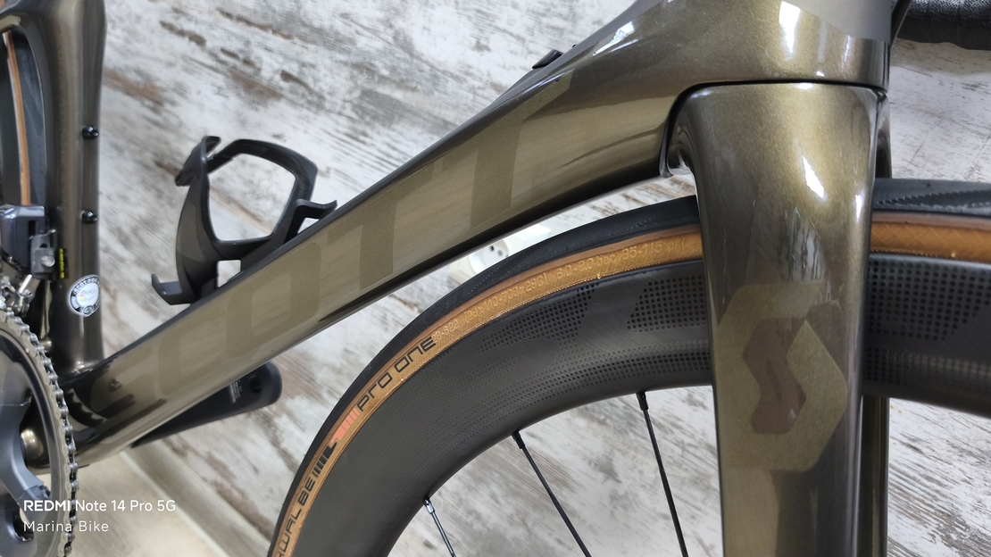 Scott Foil 10 Disc Ultegra Di2 Syncros Carbon | S