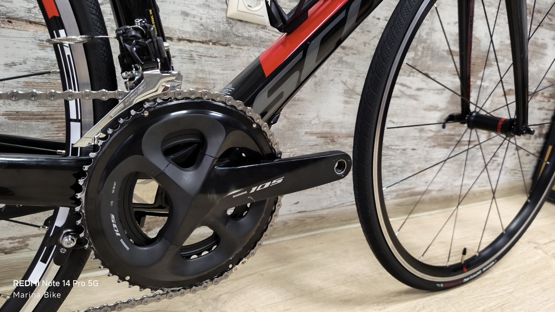 Scott Foil 30 105 R7000 Shimano/Syncros | L