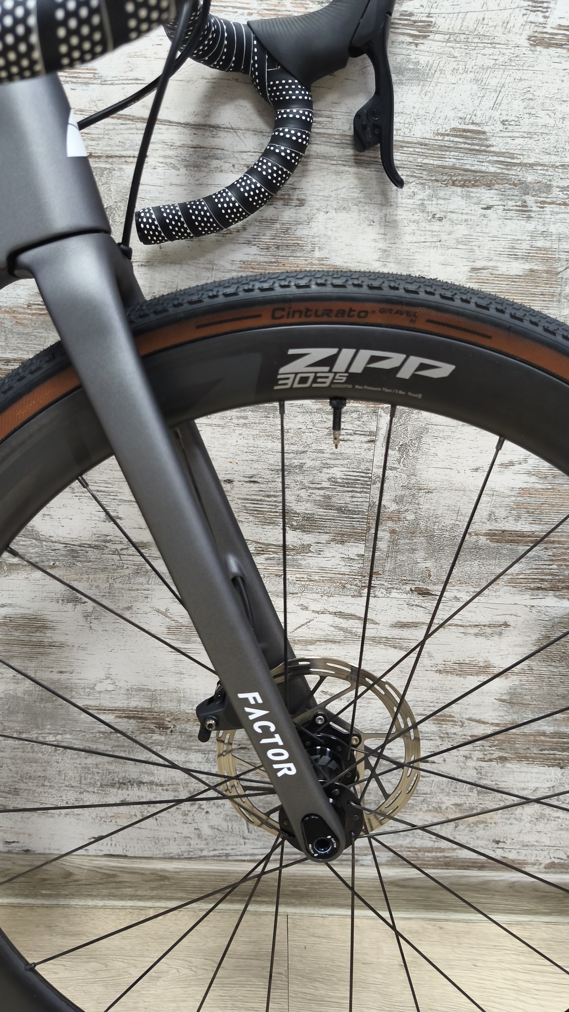 Factor LS Gravel SRAM Force/Rival AXS CeramicSpeed Zipp 303S Tubeless | 49