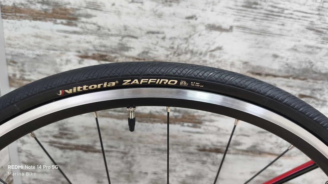 Scott Foil 30 105 R7000 Shimano/Syncros | L