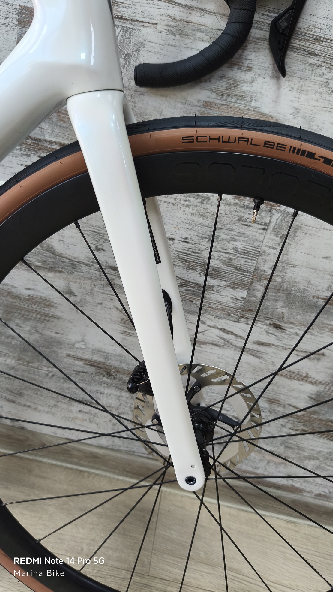Giant Defy Pro 1 Disc 105 Di2/Ultegra Aeolus Pro 37 Tubeless | S