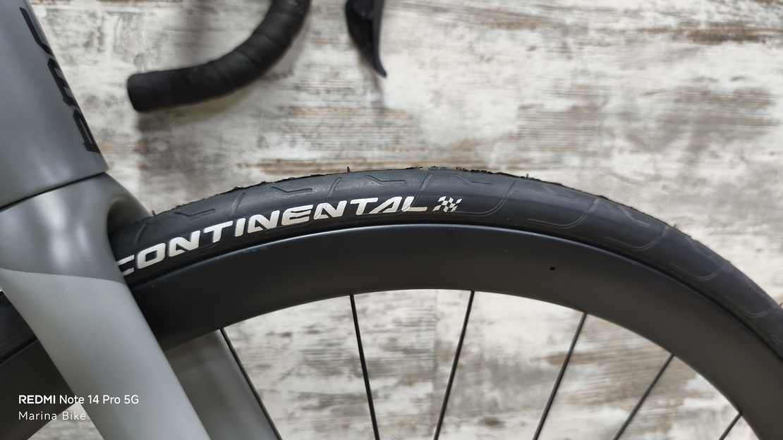 BMC Teammachine SLR01 Four Disc Ultegra Di2 CRD351  | 47