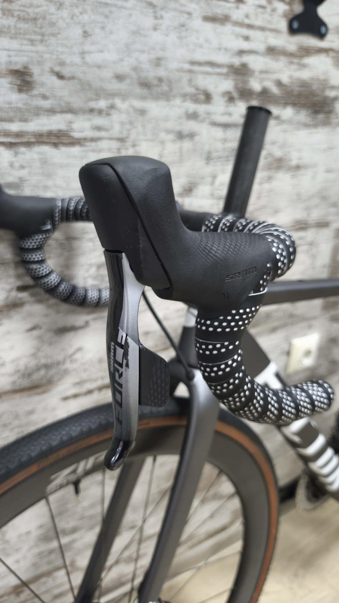 Factor LS Gravel SRAM Force/Rival AXS CeramicSpeed Zipp 303S Tubeless | 49